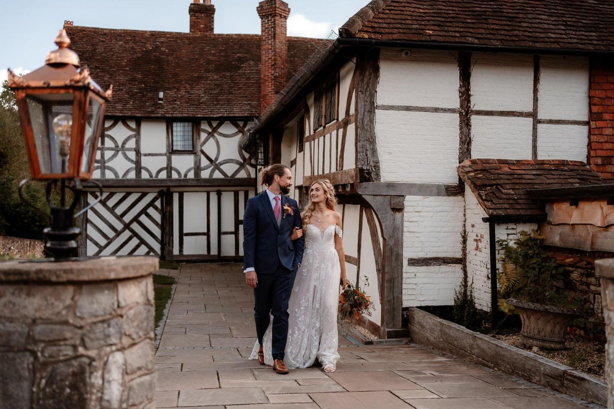 Voco Lythe Hill Hotel & Spa By Ihg Haslemere Buitenkant foto