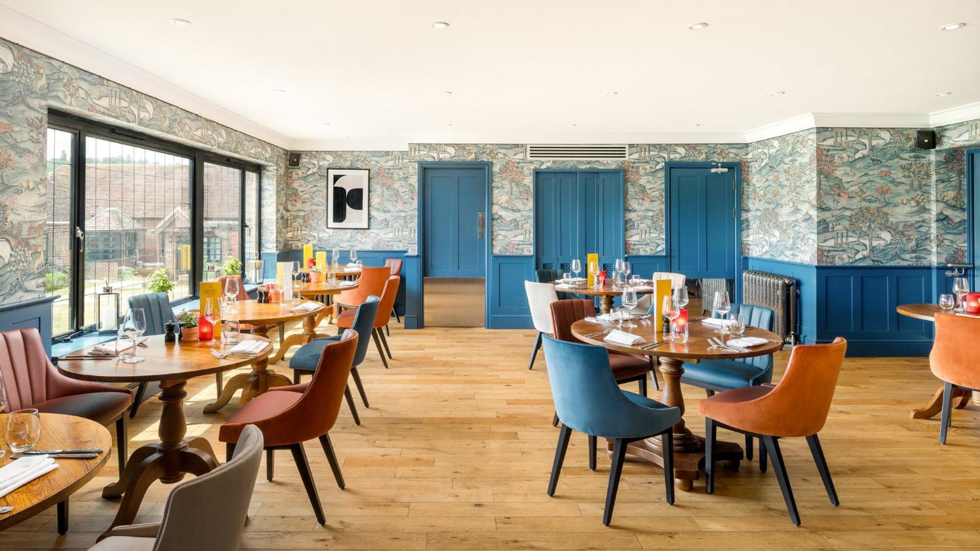 Voco Lythe Hill Hotel & Spa By Ihg Haslemere Buitenkant foto
