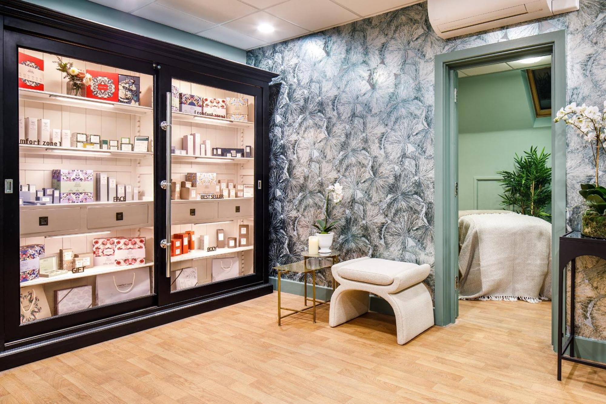 Voco Lythe Hill Hotel & Spa By Ihg Haslemere Buitenkant foto